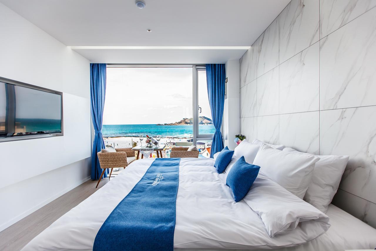 Blue Spring Hotel Jeju Eksteriør billede