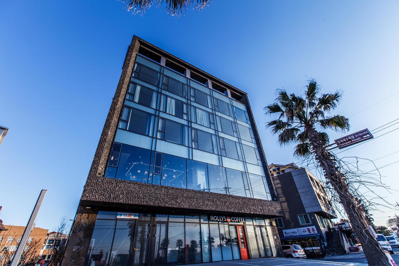 Blue Spring Hotel Jeju Eksteriør billede