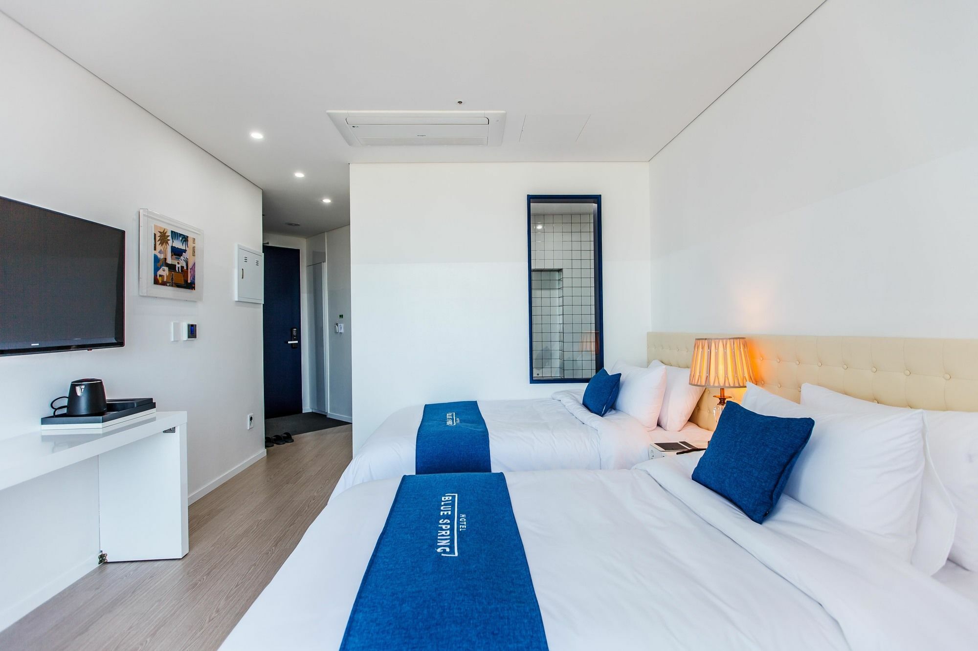 Blue Spring Hotel Jeju Eksteriør billede