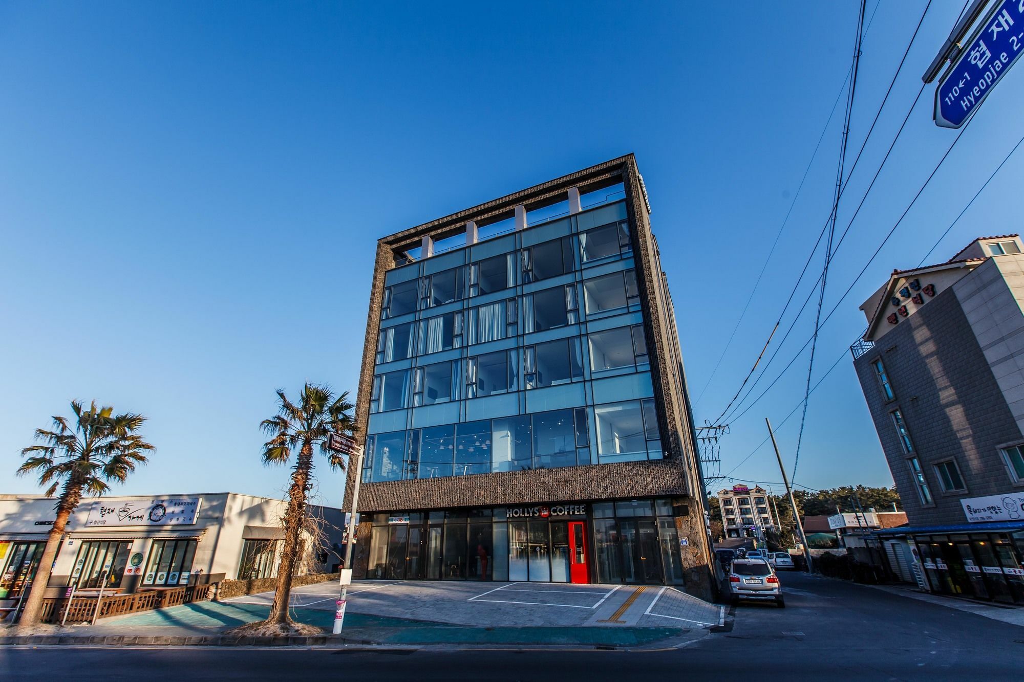 Blue Spring Hotel Jeju Eksteriør billede